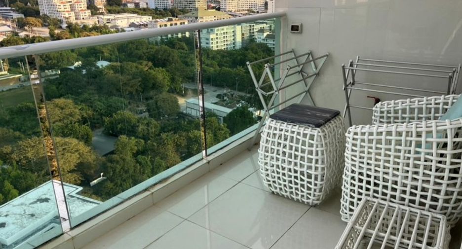 For sale 2 bedrooms condo in Pratumnak, Pattaya