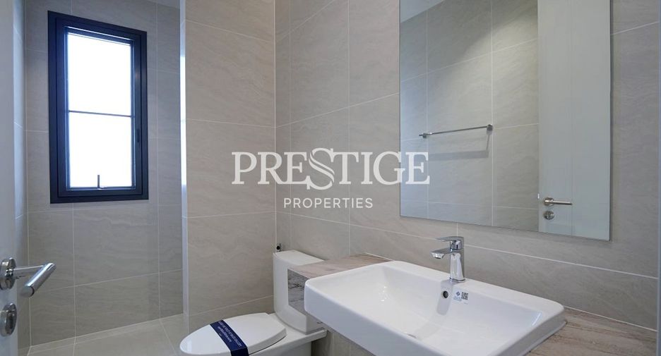 For sale 4 bedrooms house in East Pattaya, Pattaya