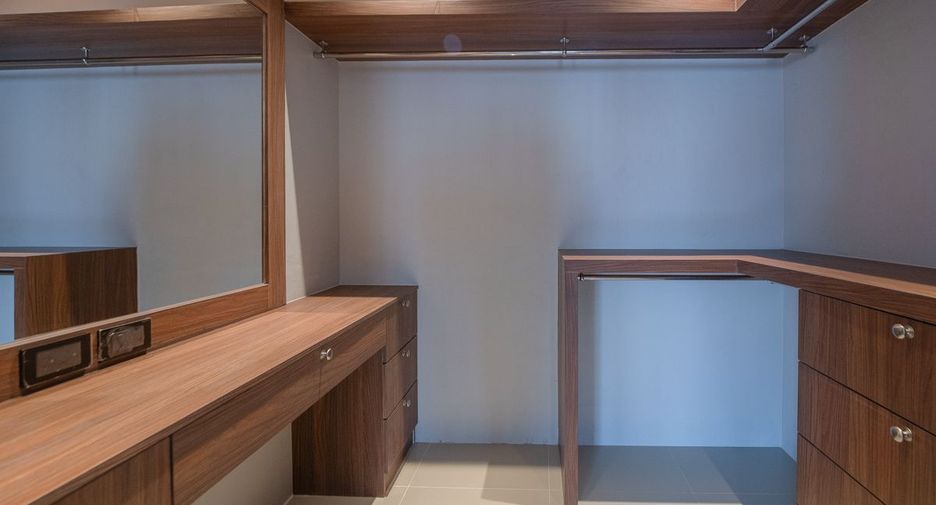 Haus zum Kauf mit 5 Zimmer in Bang Lamung, Chonburi
