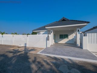 Продажа 3 спальни дом в Банг Ламунг, Чонбури