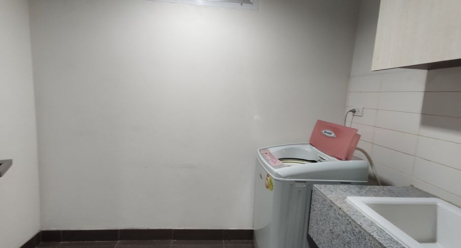 Condo en alquiler de 2 habitaciones en Watthana, Bangkok