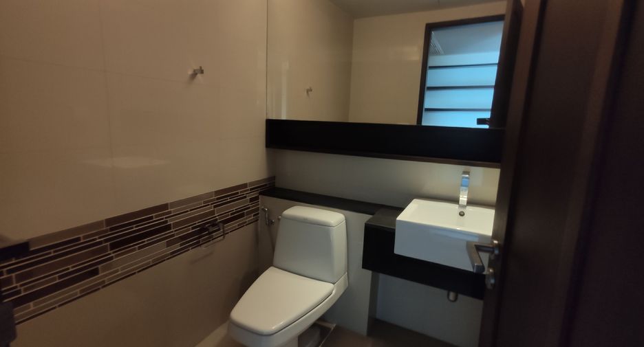 Condo en alquiler de 2 habitaciones en Watthana, Bangkok