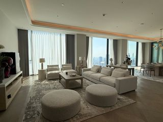 For sale 3 ベッドルーム condo in Sathon, Bangkok