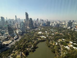 For sale 3 ベッドルーム condo in Sathon, Bangkok