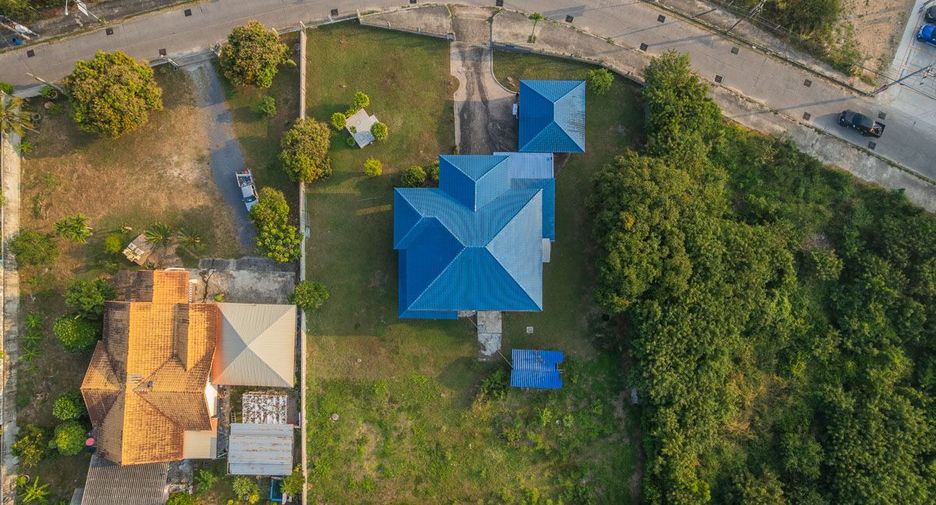 For sale 6 bedrooms house in Sattahip, Chonburi