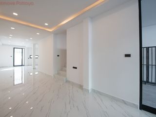 Casa en venta de 4 habitaciones en Bang Lamung, Chonburi