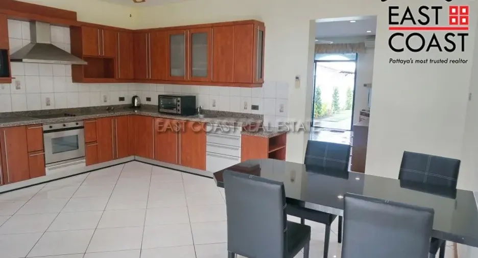 For rent and for sale 4 bedrooms house in Bang Lamung, Chonburi