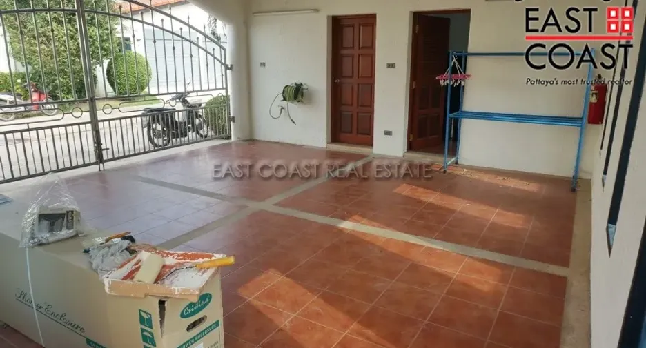 For rent and for sale 4 bedrooms house in Bang Lamung, Chonburi