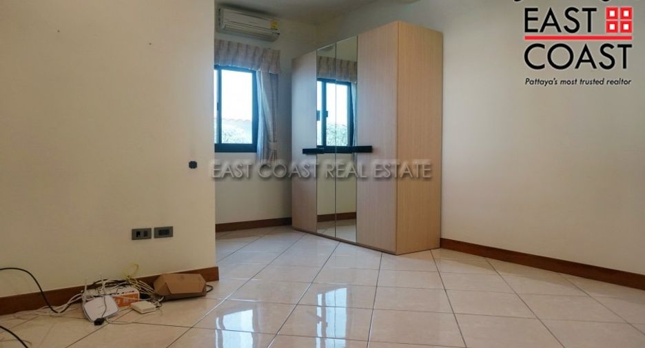 For sale and for rent 4 bedrooms house in Bang Lamung, Chonburi