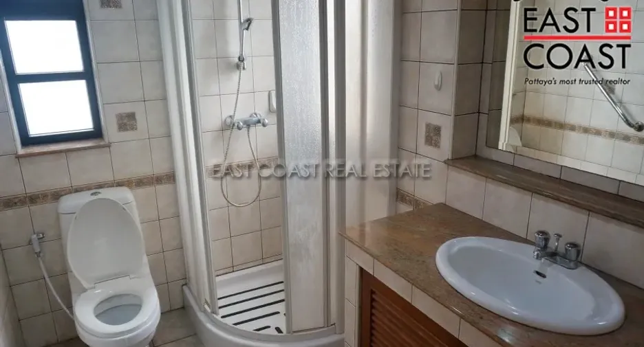 For rent and for sale 4 bedrooms house in Bang Lamung, Chonburi