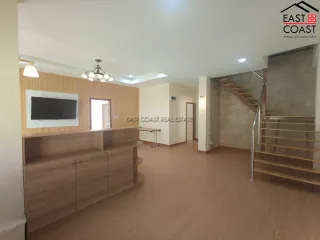 Аренда 5 спальни дом в Банг Ламунг, Чонбури