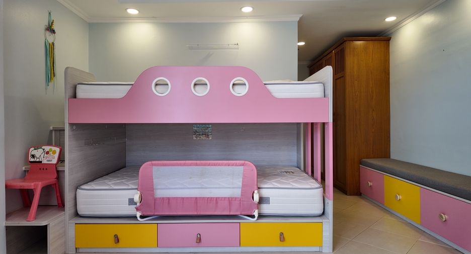 For sale 2 bedrooms condo in Jomtien, Pattaya