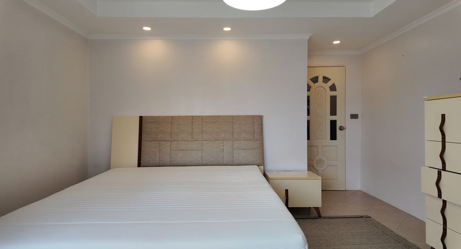 For sale 2 bedrooms condo in Jomtien, Pattaya