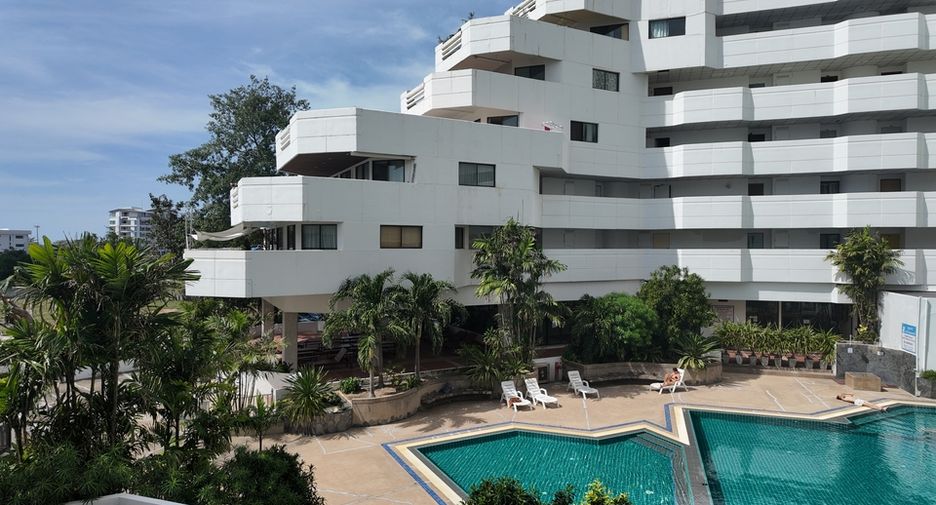 For sale 2 bedrooms condo in Jomtien, Pattaya