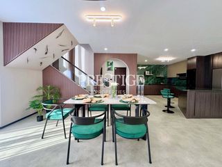 Casa en venta de 5 habitaciones en Bang Lamung, Chonburi