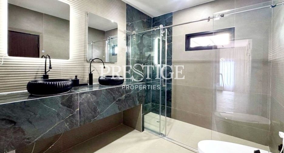 For sale 5 ベッドルーム house in East Pattaya, Pattaya