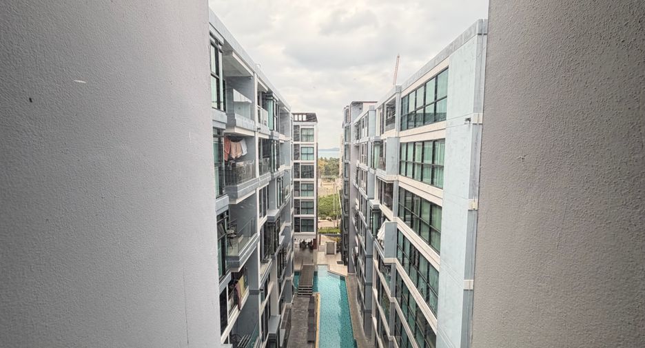 For rent and for sale 1 bed condo in Pratumnak, Pattaya