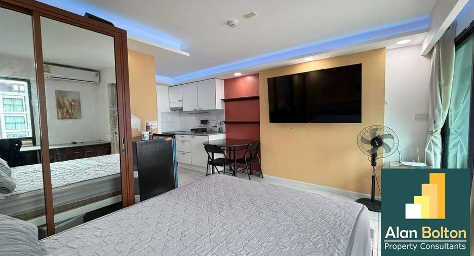 For rent and for sale 1 bed condo in Pratumnak, Pattaya
