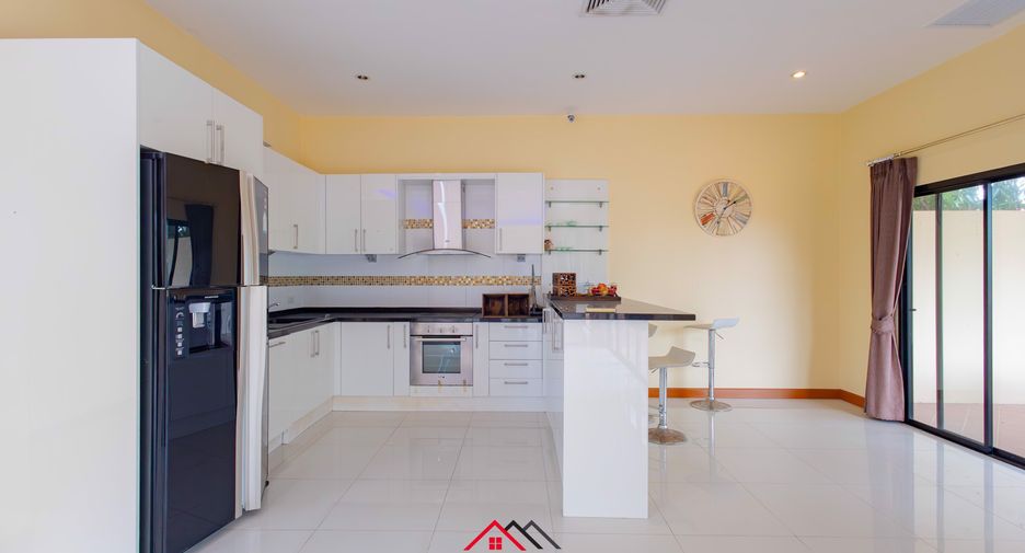 À vendre 3 chambres maison à Sattahip, Chonburi