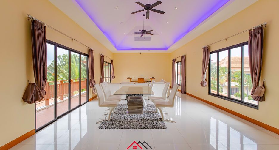 À vendre 3 chambres maison à Sattahip, Chonburi