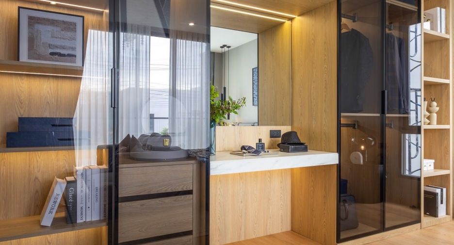 Casa en venta de 4 habitaciones en Bang Lamung, Chonburi