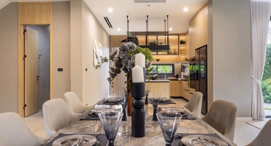 Casa en venta de 4 habitaciones en Bang Lamung, Chonburi