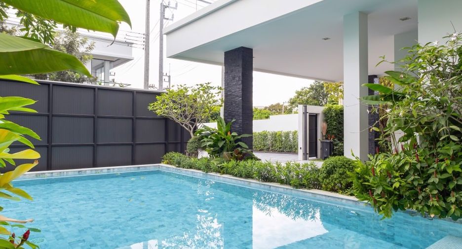 Casa en venta de 4 habitaciones en Bang Lamung, Chonburi