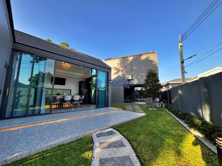 Casa en alquiler y en venta de 4 habitaciones en Bang Lamung, Chonburi
