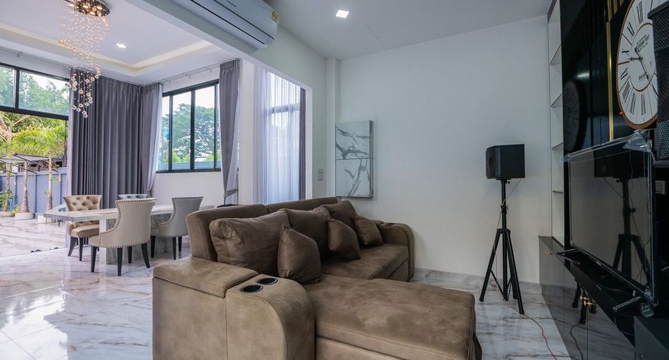 For sale 4 bedrooms house in Bang Lamung, Chonburi