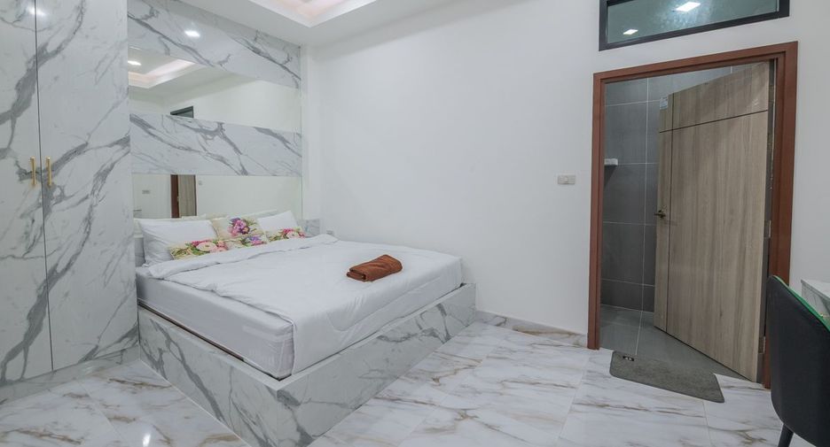 For sale 4 bedrooms house in Bang Lamung, Chonburi