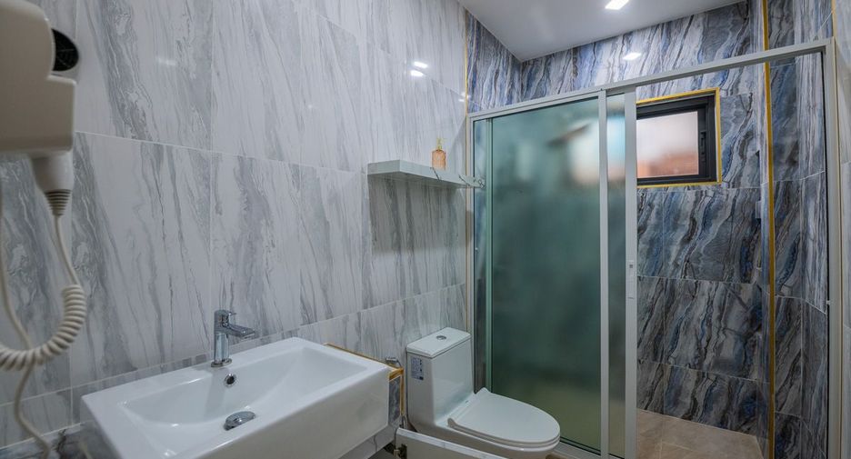 For sale 5 bedrooms house in Bang Lamung, Chonburi