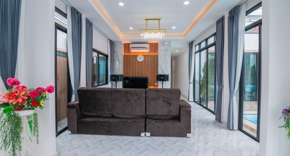 For sale 5 bedrooms house in Bang Lamung, Chonburi