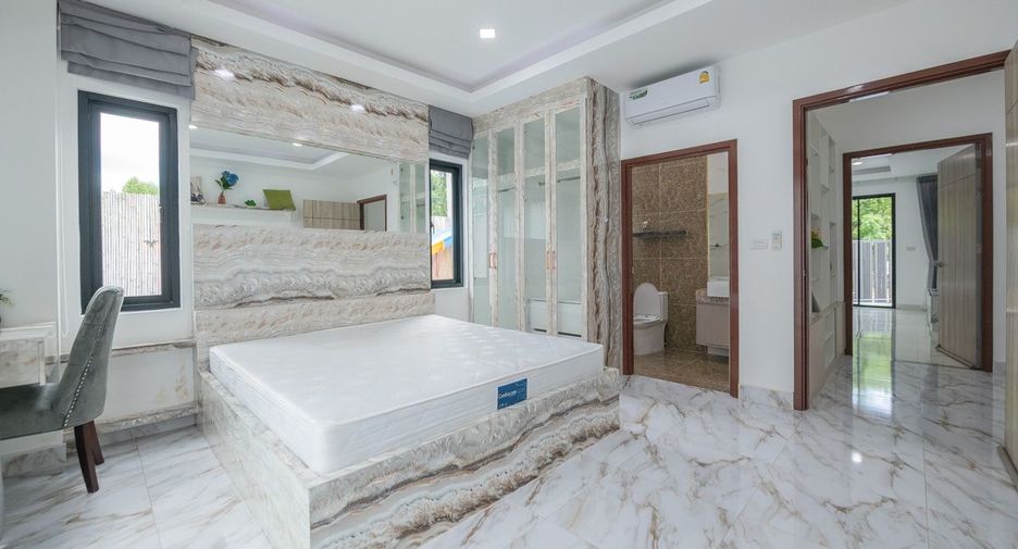 For sale 3 bedrooms house in Bang Lamung, Chonburi