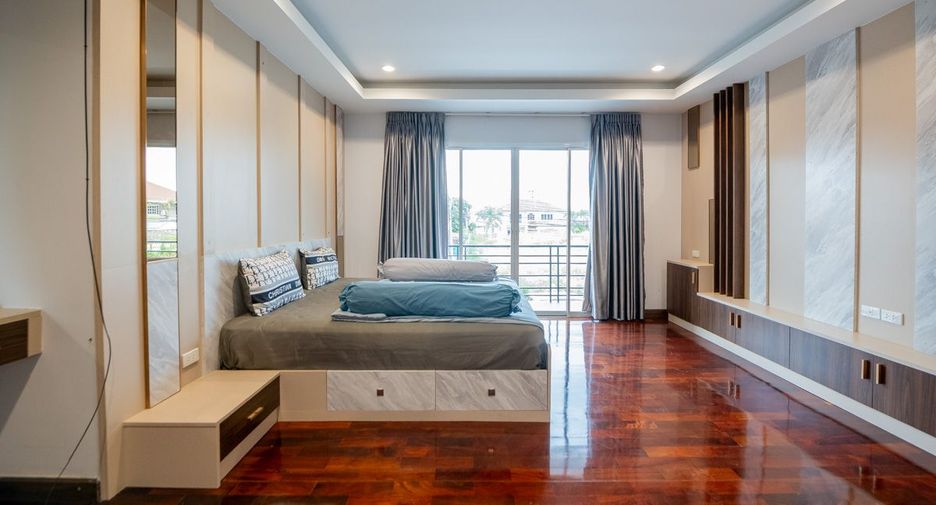 For sale 6 bedrooms house in Bang Lamung, Chonburi
