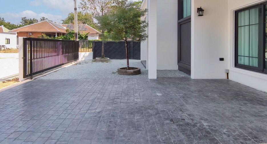 À vendre 4 chambres maison à Bang Lamung, Chonburi