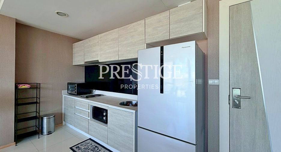 For sale 2 bedrooms condo in Jomtien, Pattaya