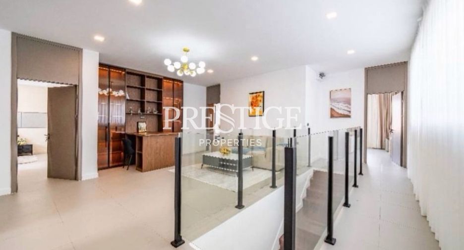 Haus zum Kauf mit 6 Zimmer in Bang Lamung, Chonburi