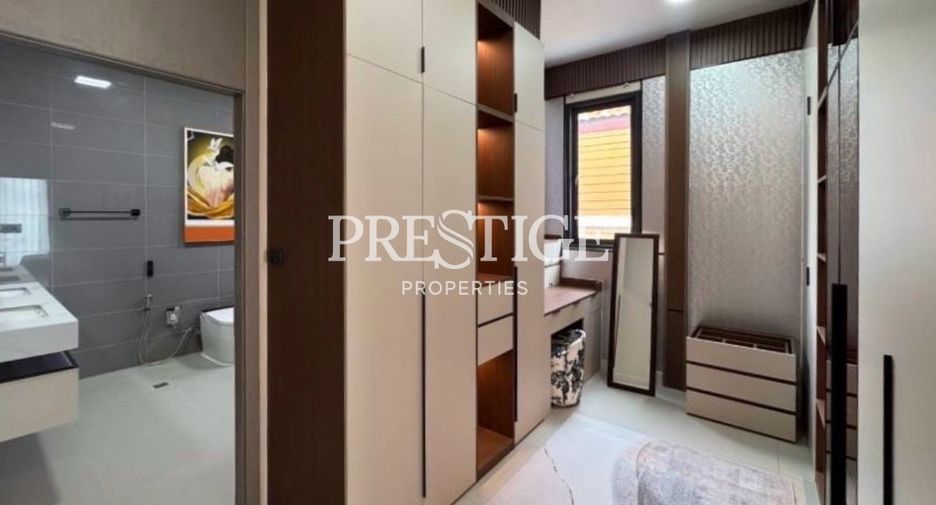 Haus zum Kauf mit 6 Zimmer in Bang Lamung, Chonburi