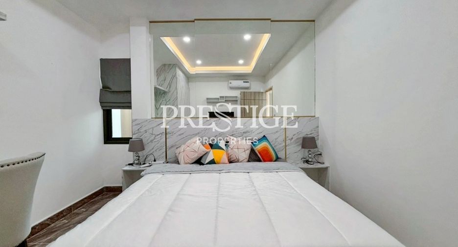 Casa en venta y en alquiler de 5 habitaciones en Bang Lamung, Chonburi
