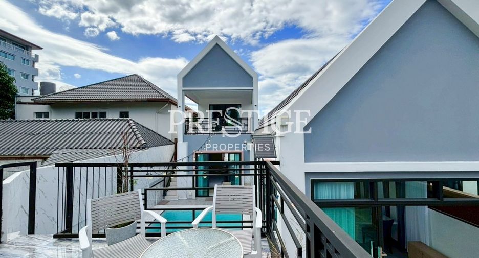 Casa en venta y en alquiler de 5 habitaciones en Bang Lamung, Chonburi