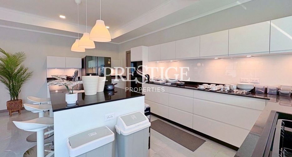 For sale and for rent 5 bedrooms house in Bang Lamung, Chonburi