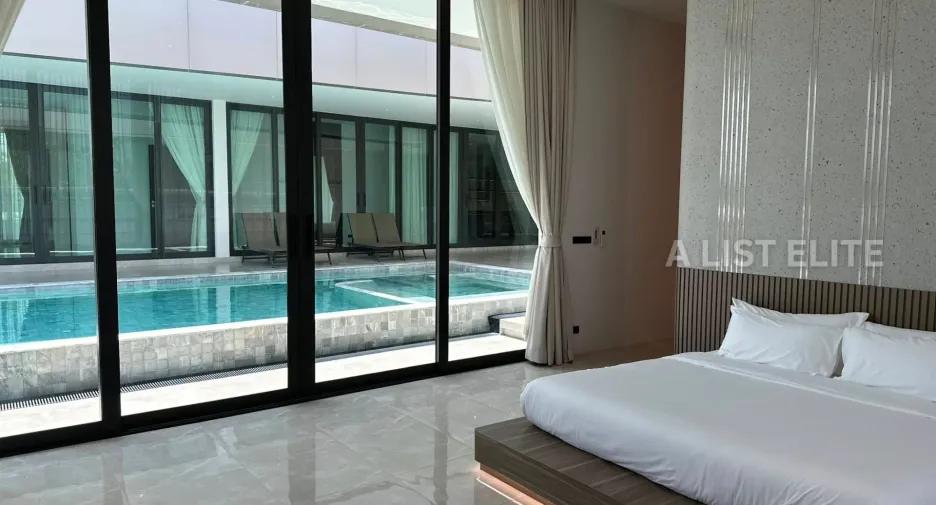 Casa en alquiler de 6 habitaciones en Bang Lamung, Chonburi