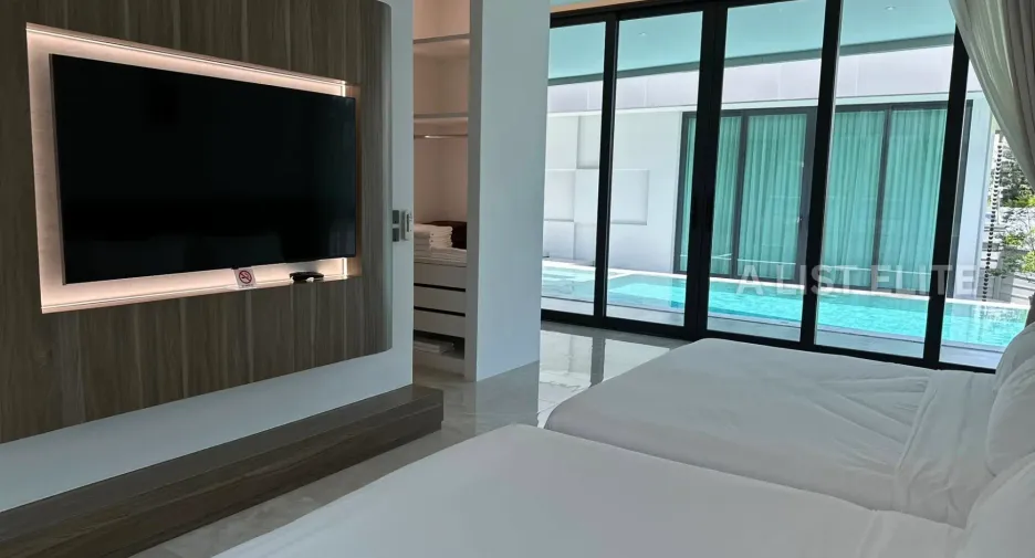 Casa en alquiler de 6 habitaciones en Bang Lamung, Chonburi