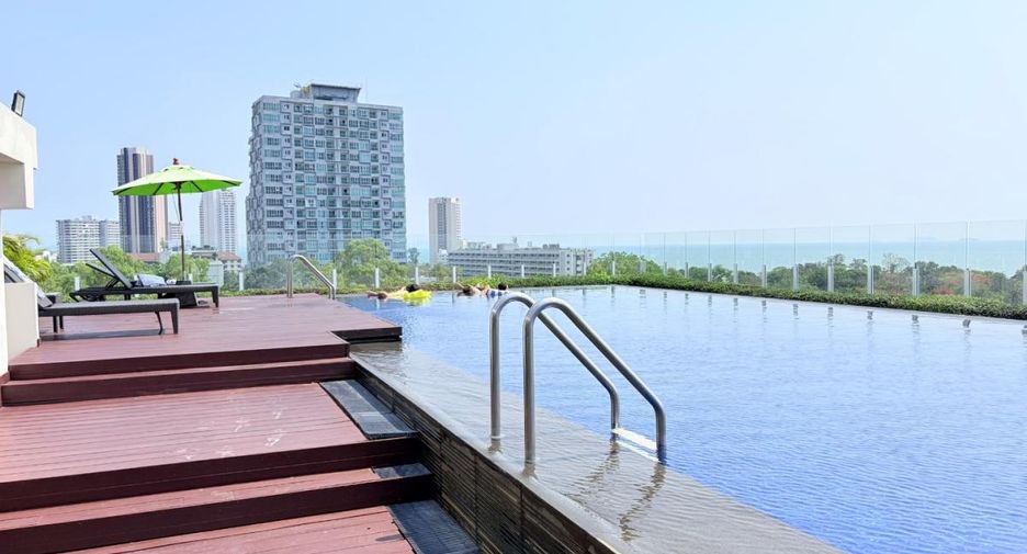 For sale 2 ベッドルーム condo in Bang Lamung, Chonburi