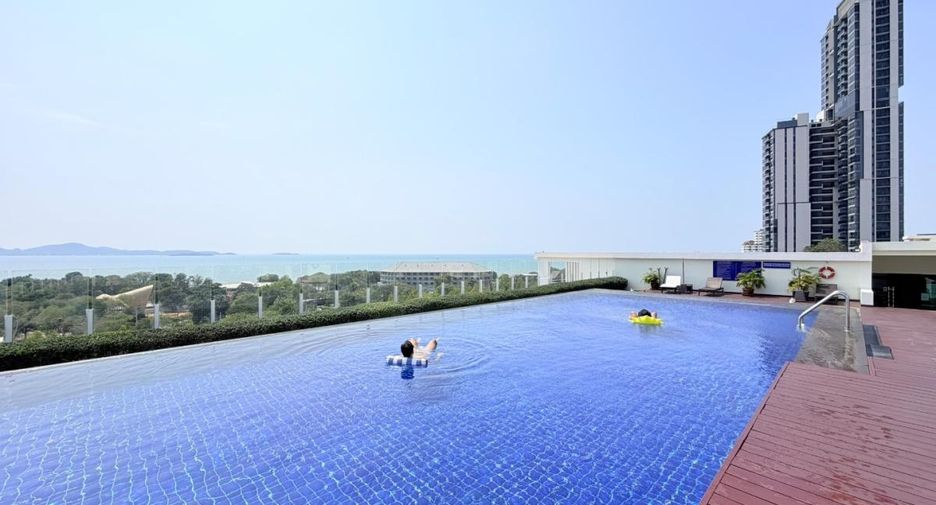 For sale 2 ベッドルーム condo in Bang Lamung, Chonburi