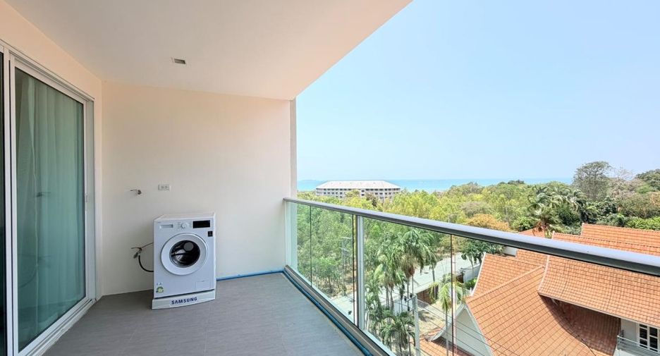 For sale 2 ベッドルーム condo in Bang Lamung, Chonburi