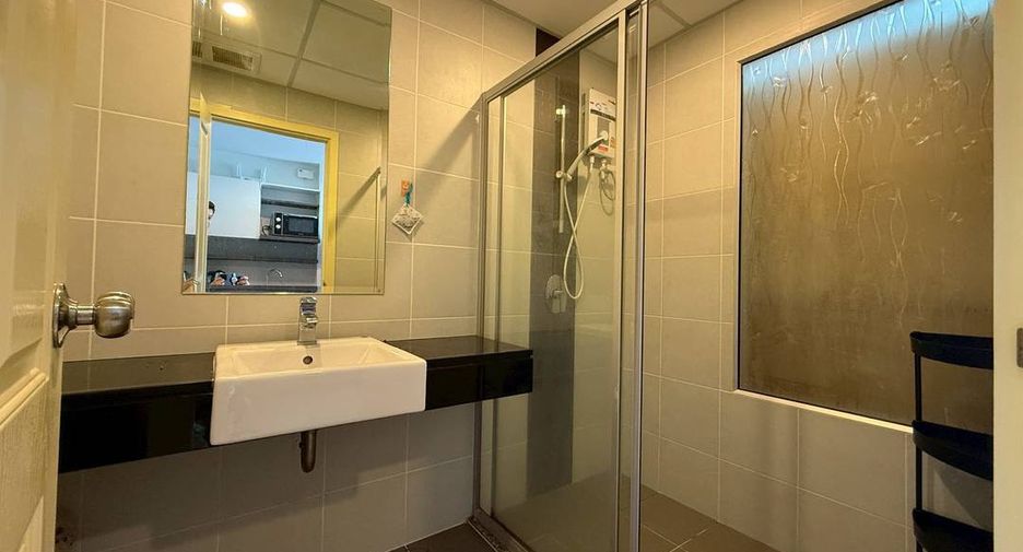 For sale 1 bed condo in Bang Lamung, Chonburi