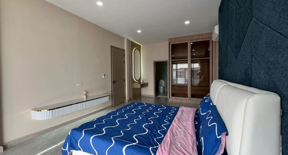 Haus zum Kauf mit 5 Zimmer in Bang Lamung, Chonburi