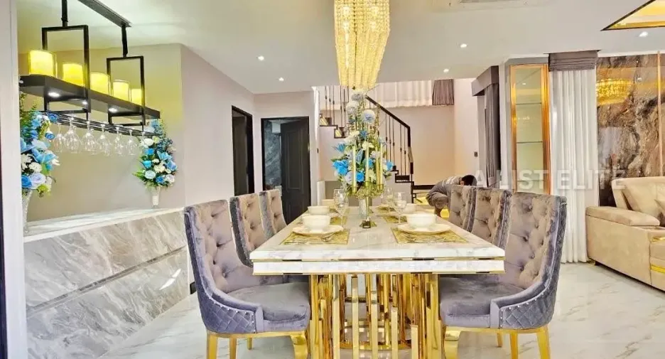 Haus zum Kauf mit 4 Zimmer in South Pattaya, Pattaya
