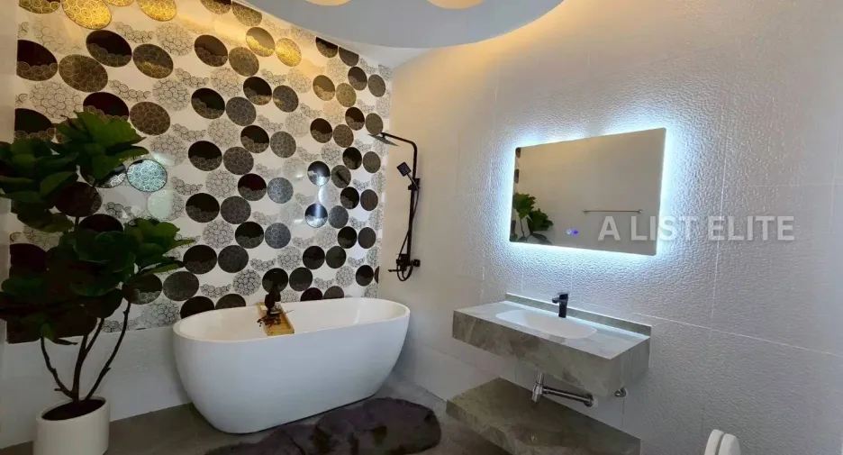For rent 5 bedrooms house in Bang Lamung, Chonburi